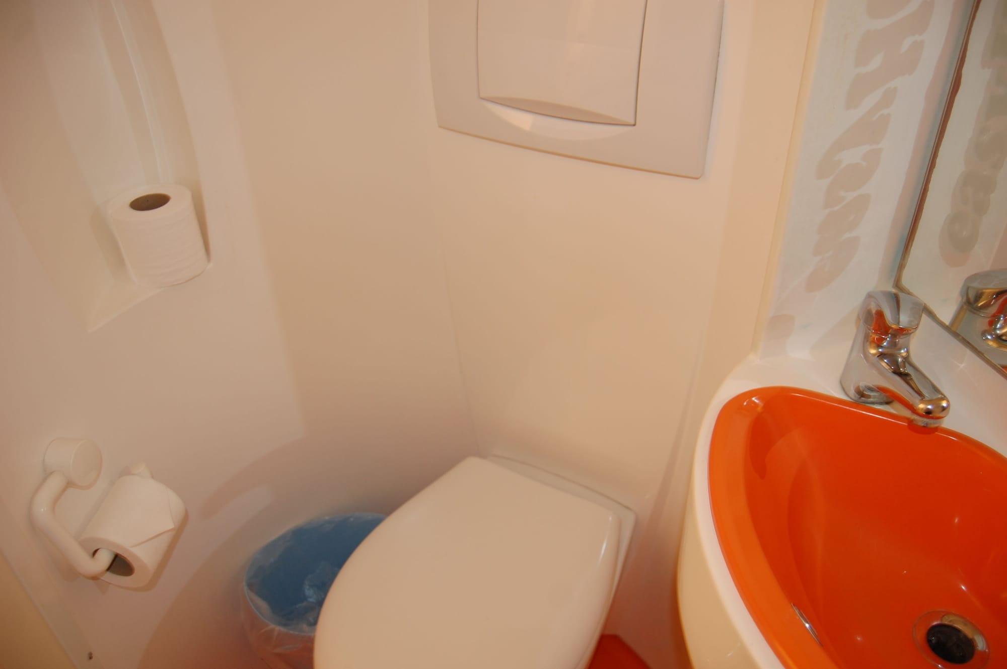 Easyhotel South Kensington Londra Exterior foto