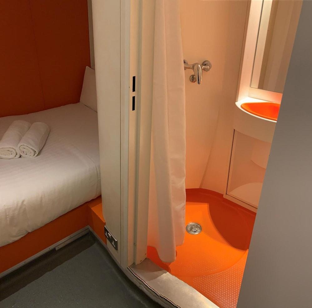 Easyhotel South Kensington Londra Exterior foto