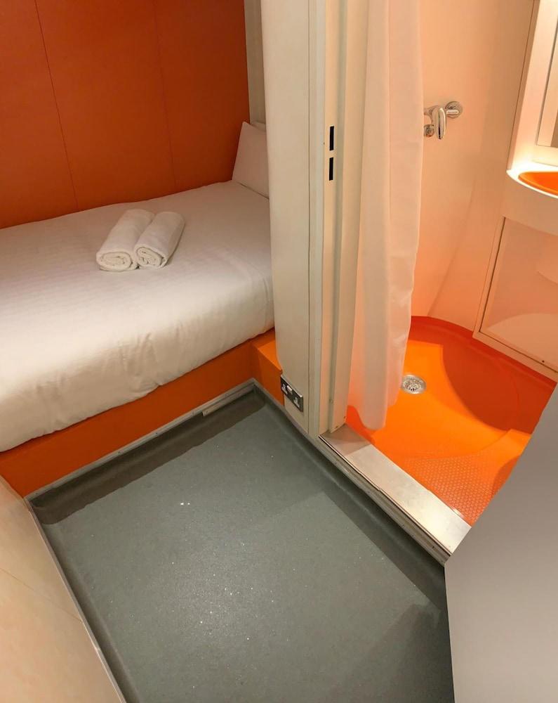 Easyhotel South Kensington Londra Exterior foto
